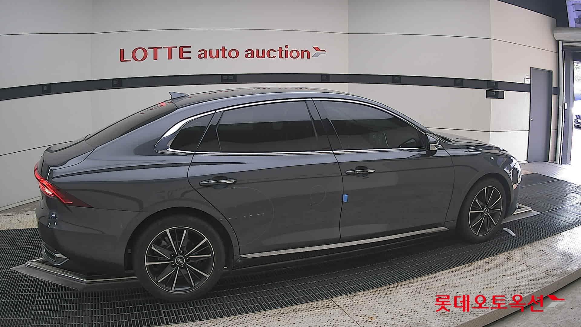 Hyundai - Grandeur | THE NEW (G) 2.5 Exclusive 15