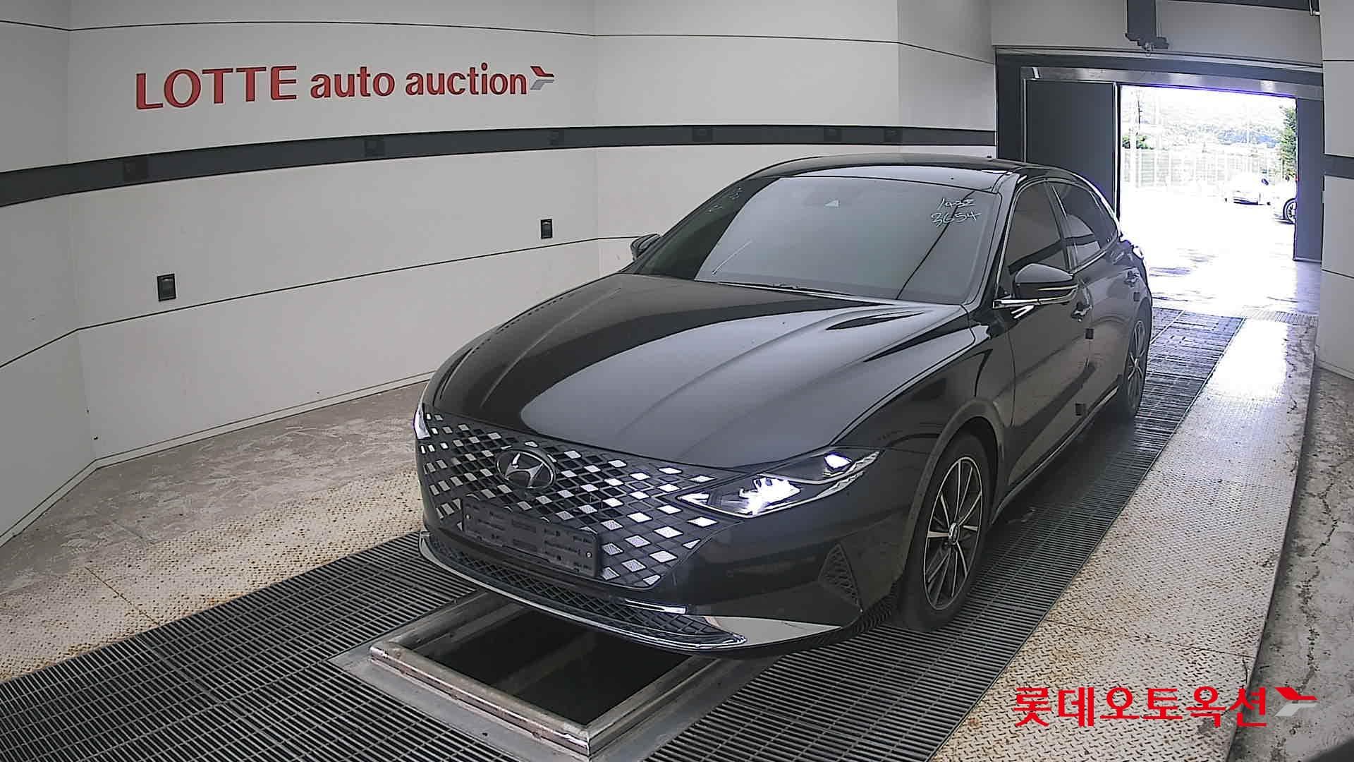 Hyundai - Grandeur | THE NEW (G) 2.5 2