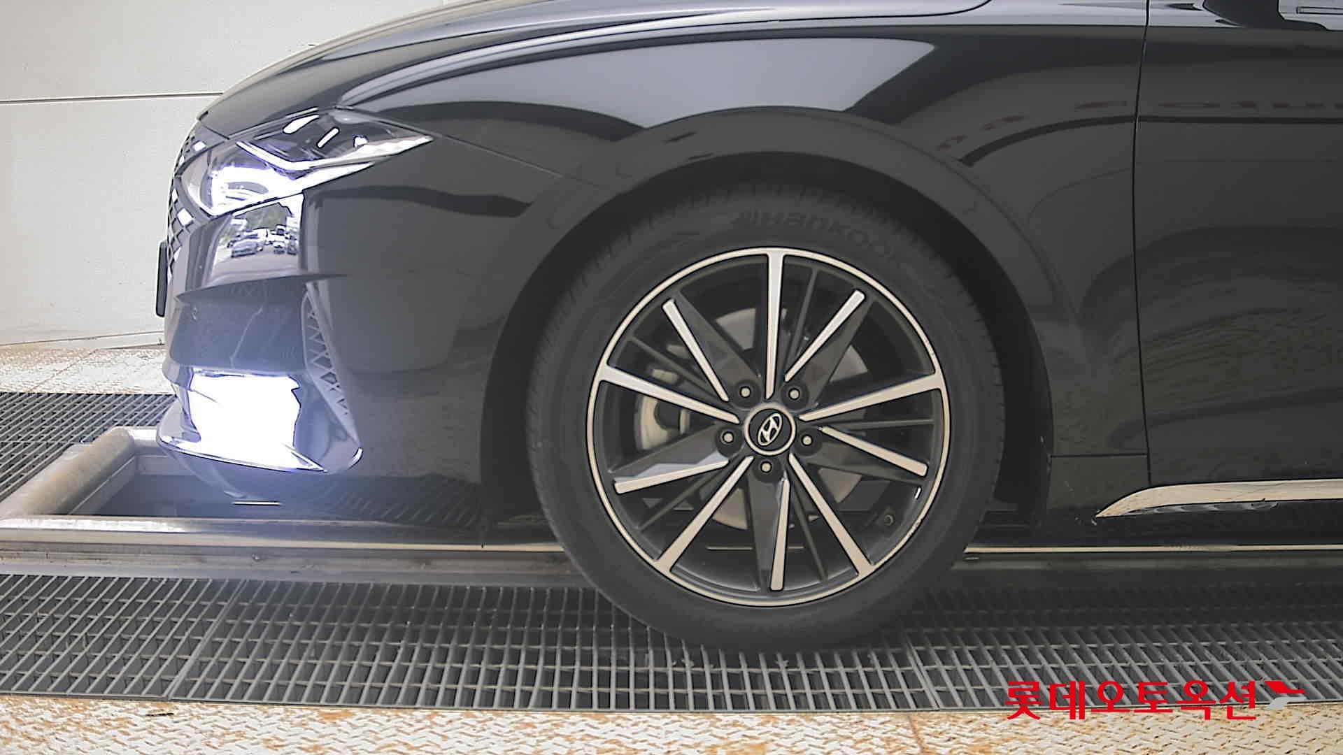 Hyundai - Grandeur | THE NEW (G) 2.5 21