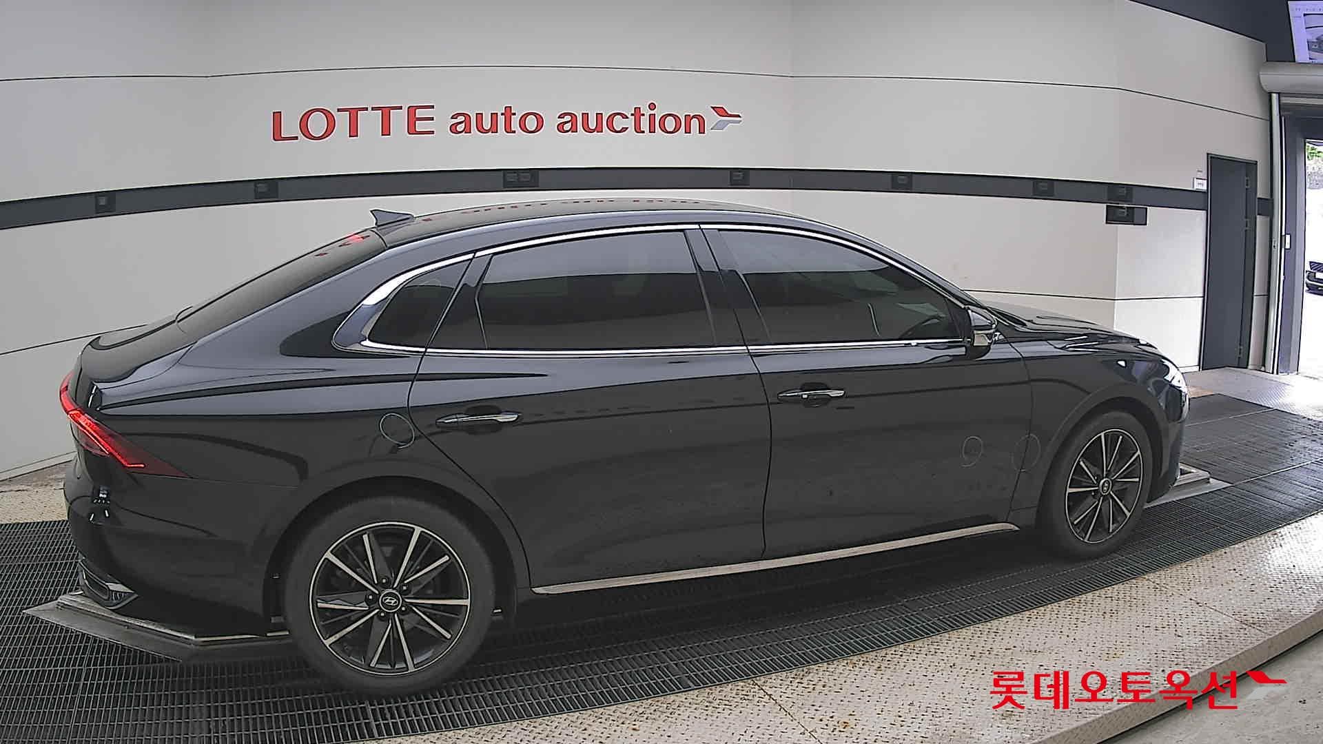 Hyundai - Grandeur | THE NEW (G) 2.5 15