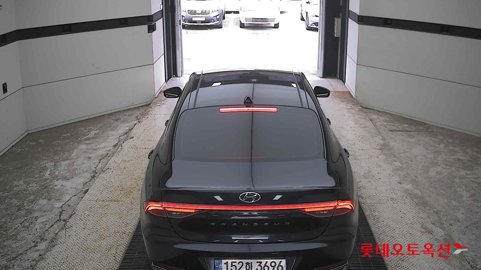 Hyundai - Grandeur | THE NEW (G) 2.5 Premium 11