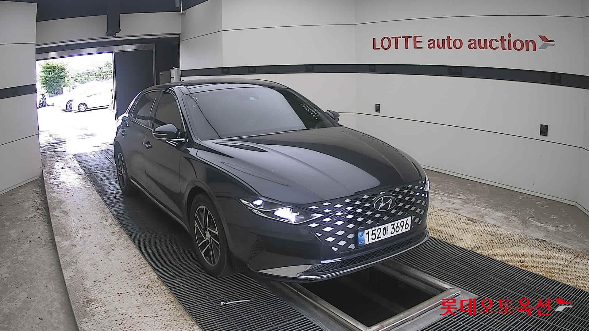 Hyundai - Grandeur | THE NEW (G) 2.5 Premium 20