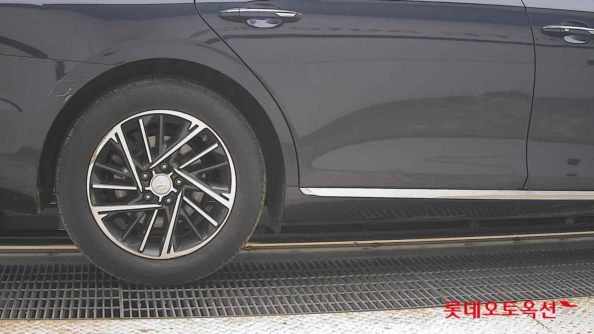 Hyundai - Grandeur | THE NEW (G) 2.5 Premium 24