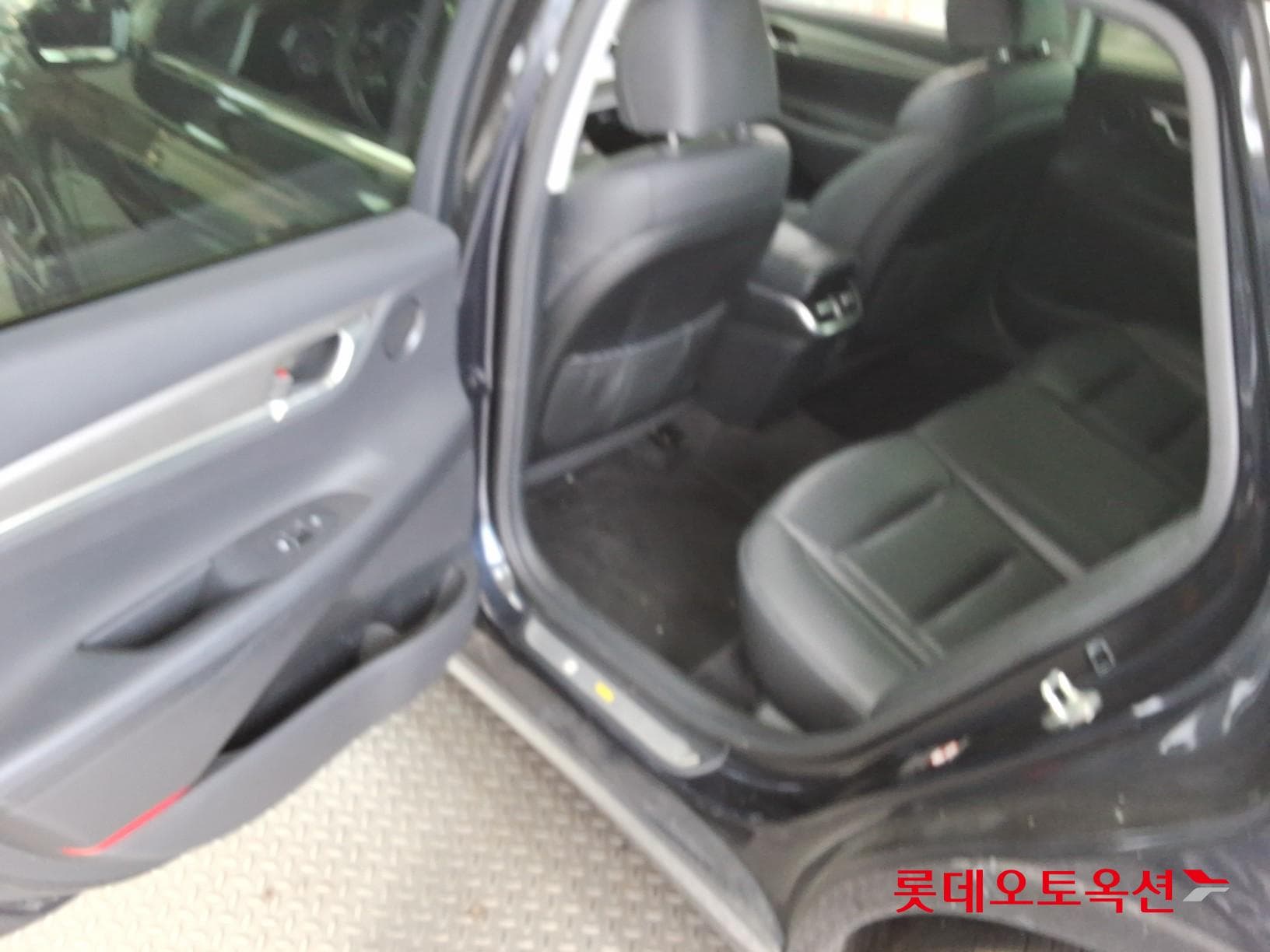 Hyundai - Grandeur | THE NEW (G) 2.5 Premium 36