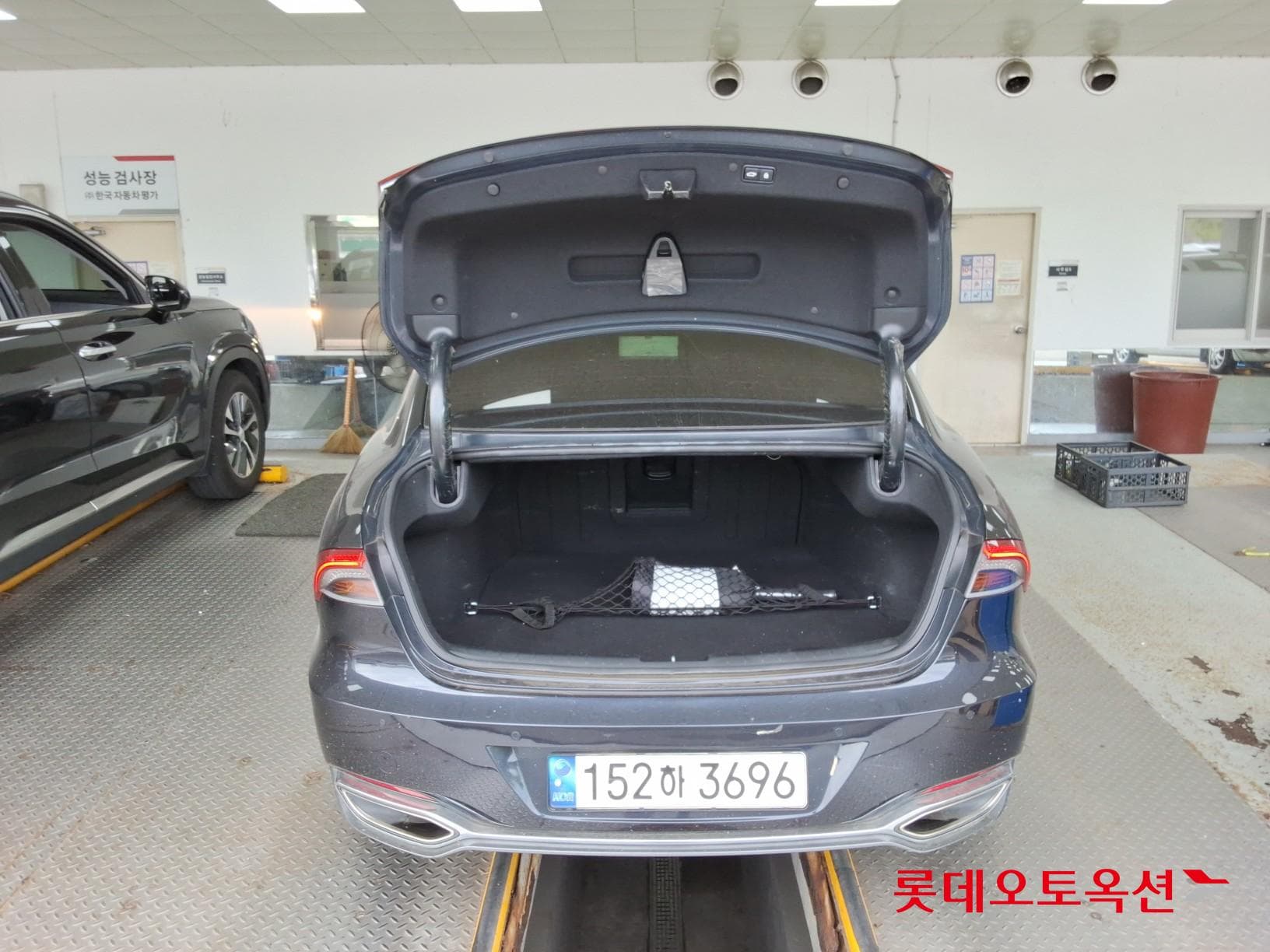 Hyundai - Grandeur | THE NEW (G) 2.5 Premium 37