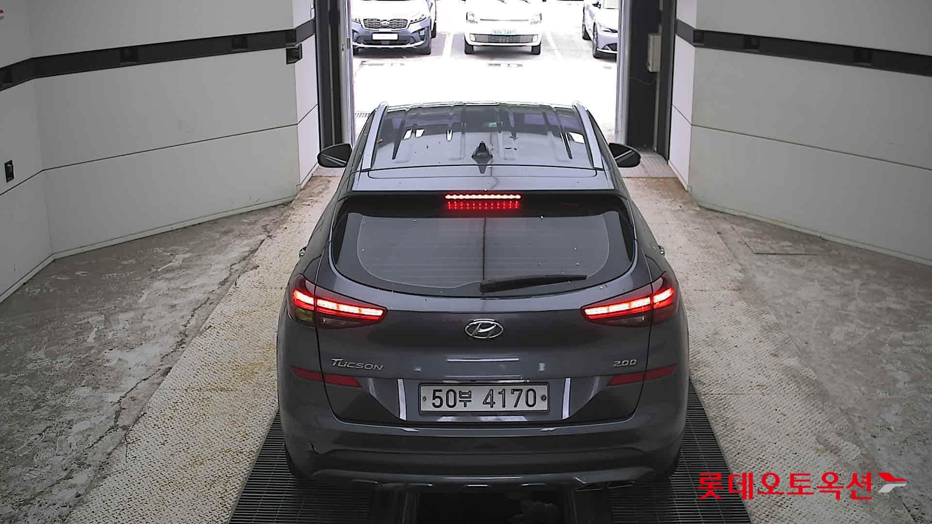 Hyundai - Tucson | (D) 2.0 Edition 2WD 11