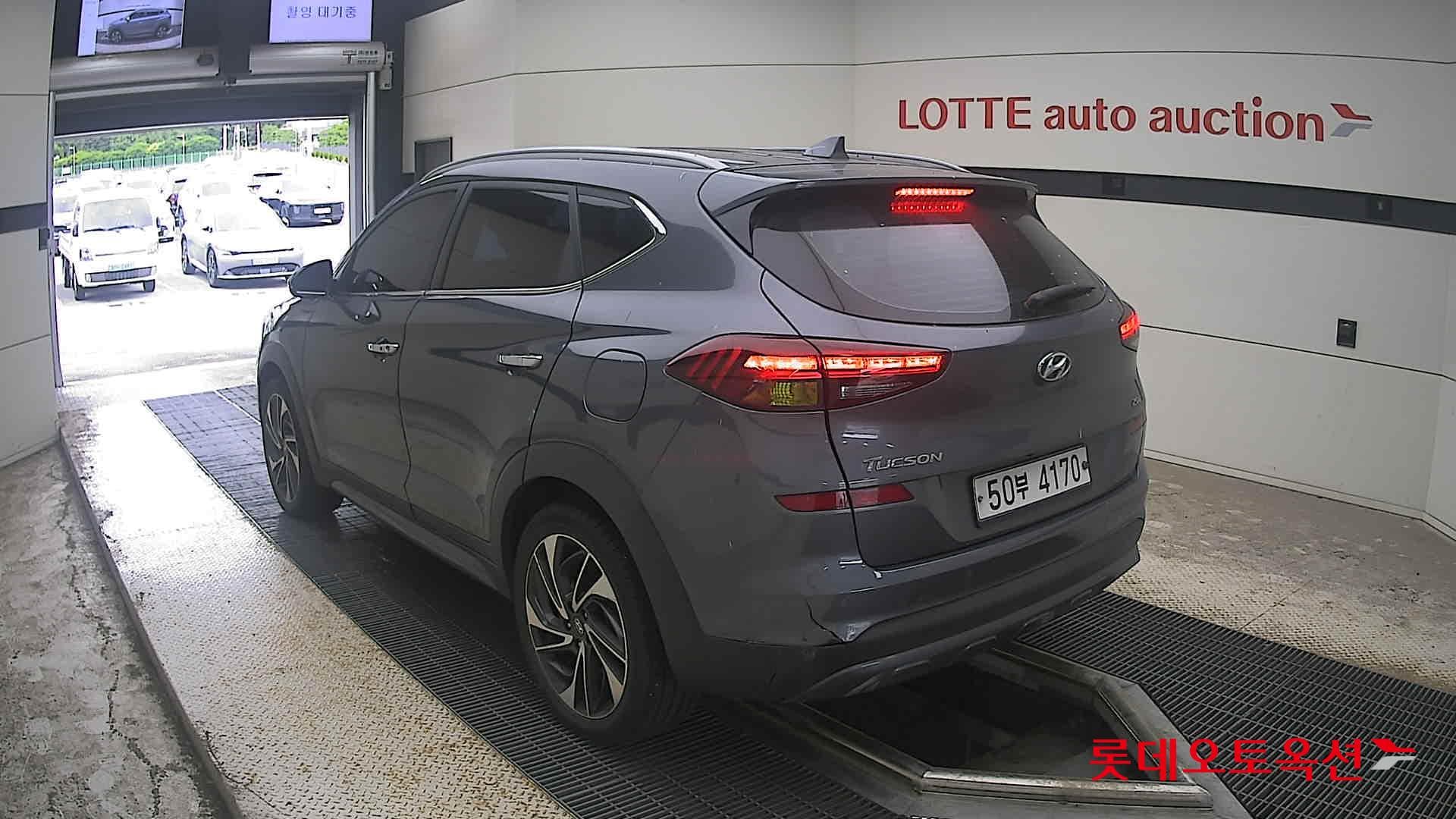 Hyundai - Tucson | (D) 2.0 Edition 2WD 10