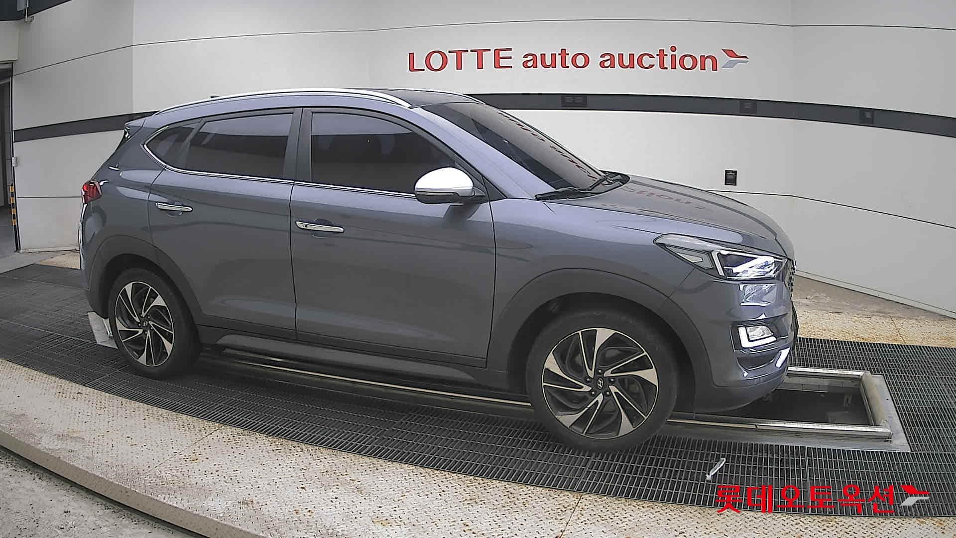Hyundai - Tucson | (D) 2.0 Edition 2WD 17