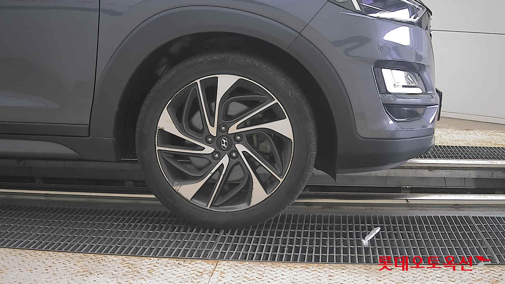 Hyundai - Tucson | (D) 2.0 Edition 2WD 23