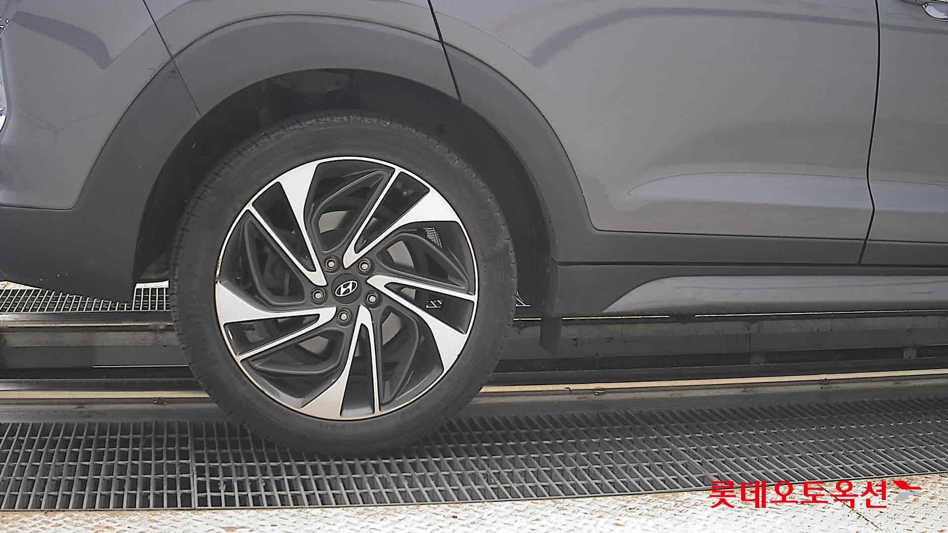 Hyundai - Tucson | (D) 2.0 Edition 2WD 24