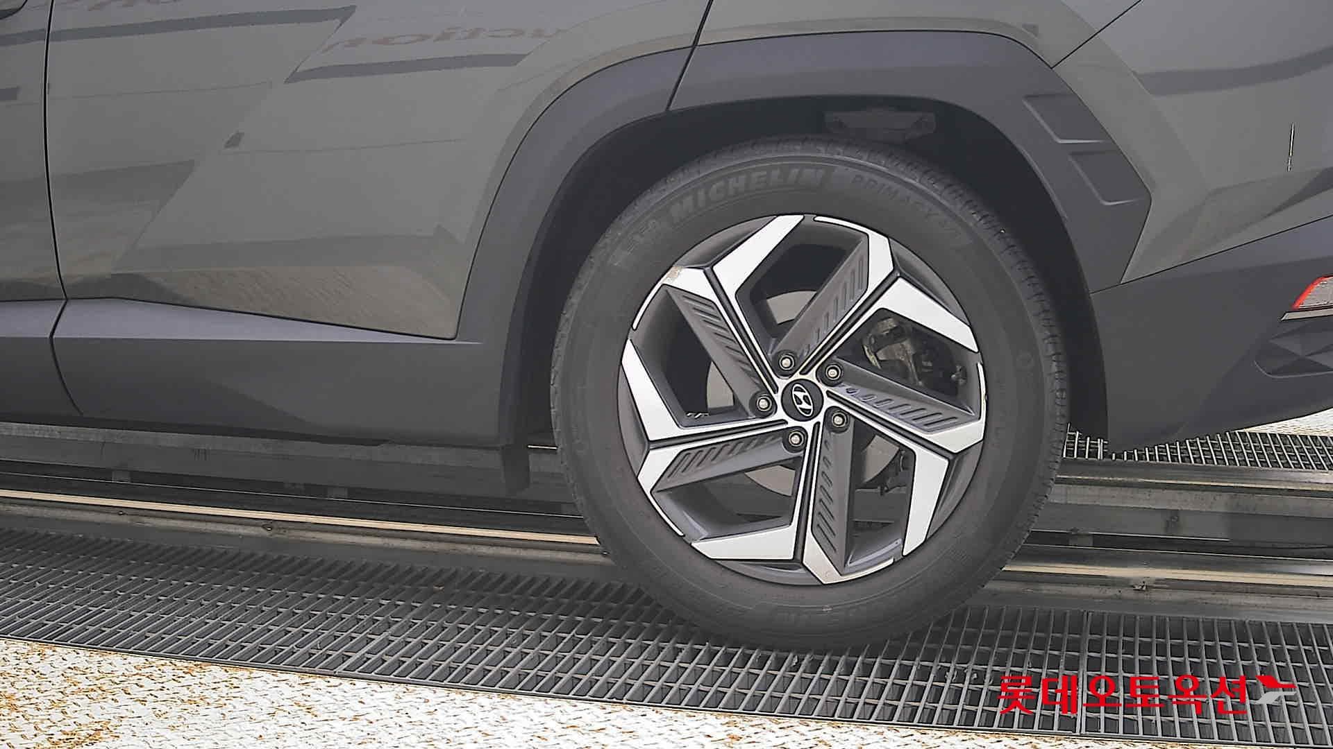 Hyundai - Tucson | THE ALL NEW (G) 1.6 T Inspiration 4WD 22