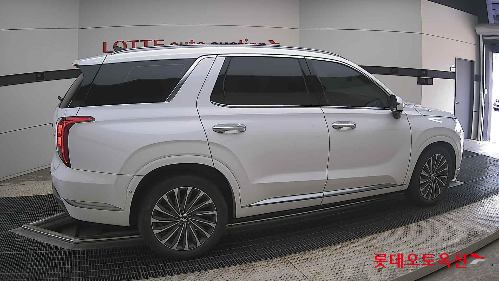 Hyundai - Palisade | (G)3.8 8 4WD AT 15