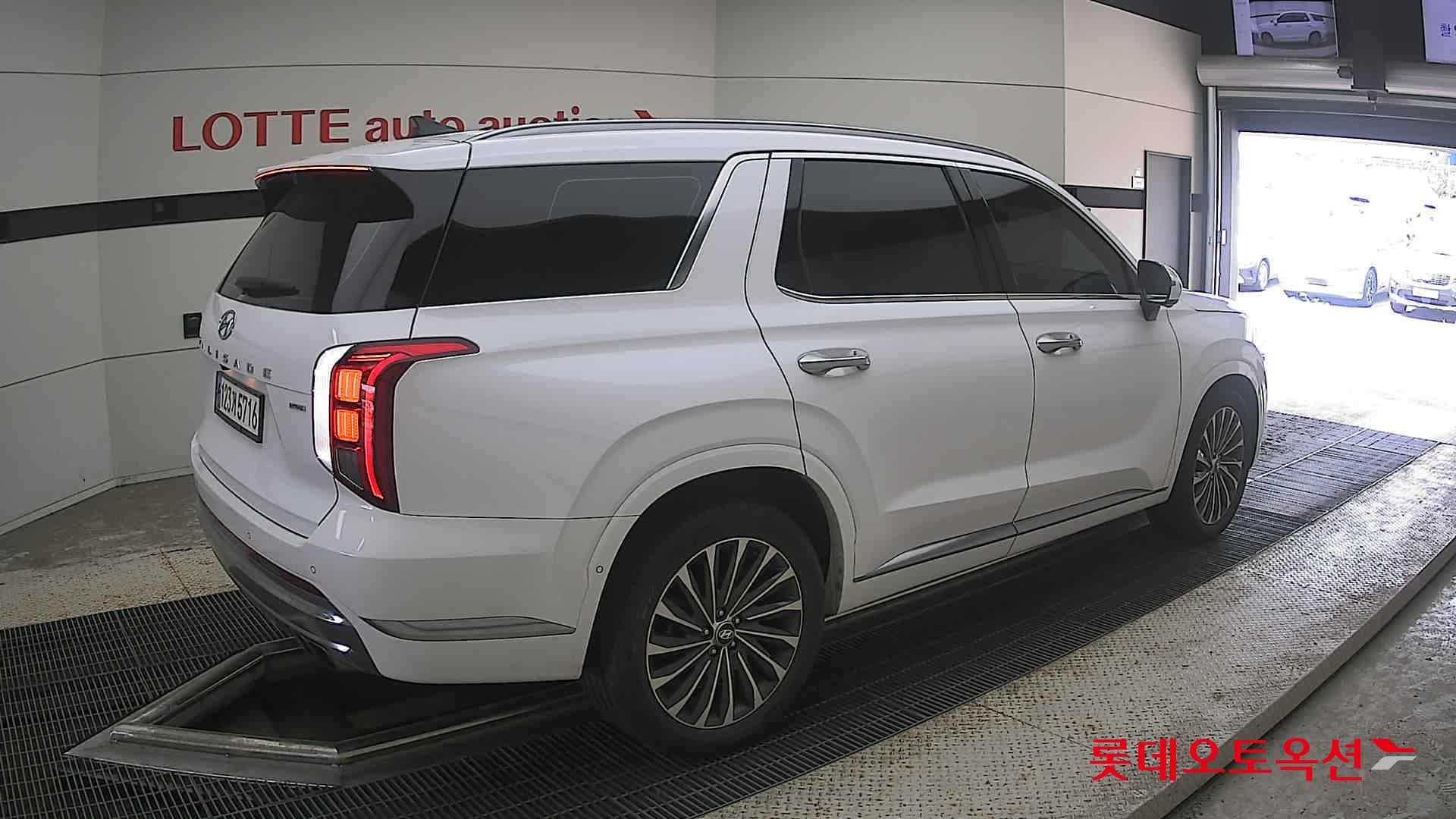 Hyundai - Palisade | (G)3.8 8 4WD AT 14