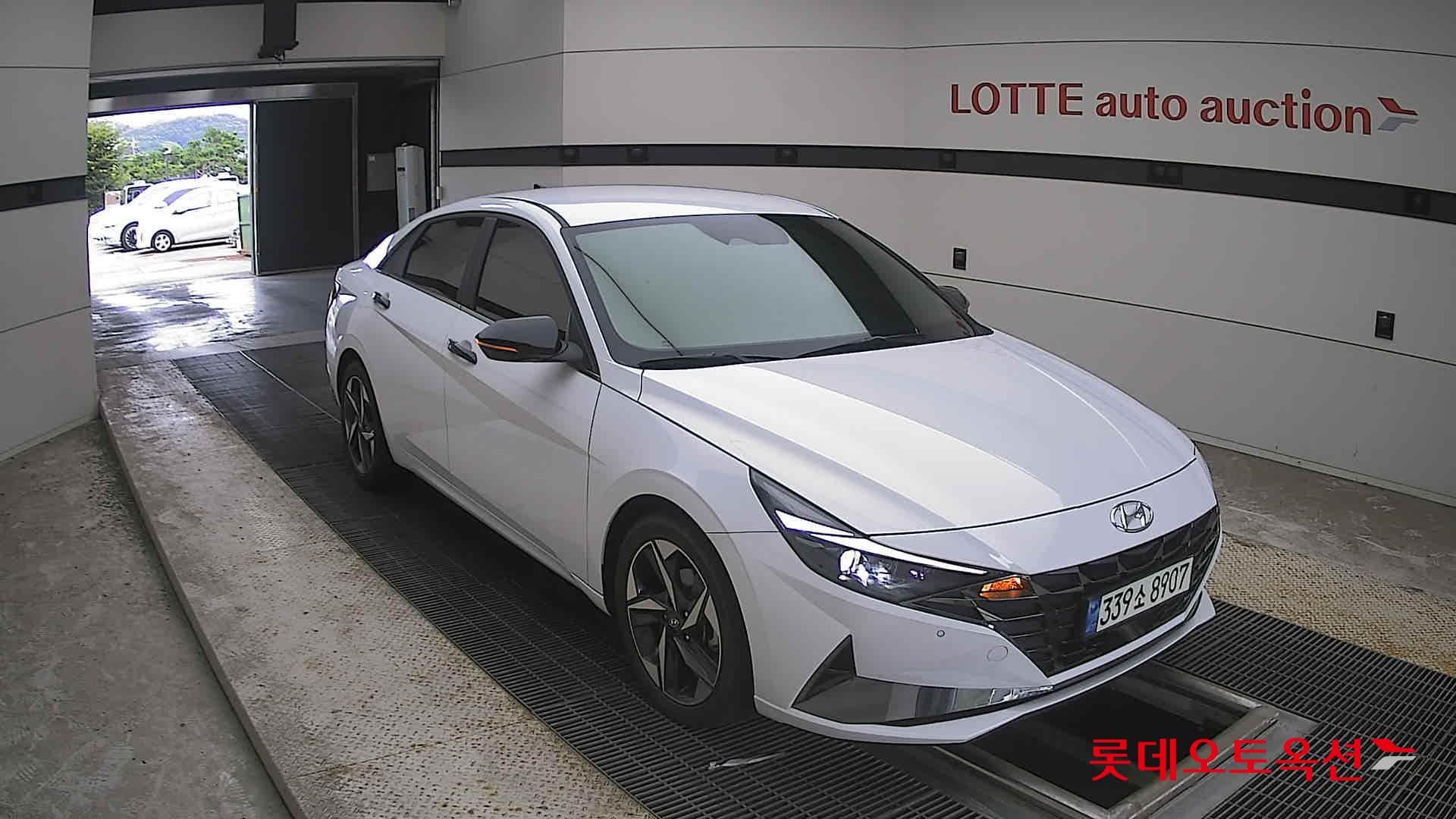 Hyundai - Elantra | ALL NEW (G) 1.6 INSPIRATION 19