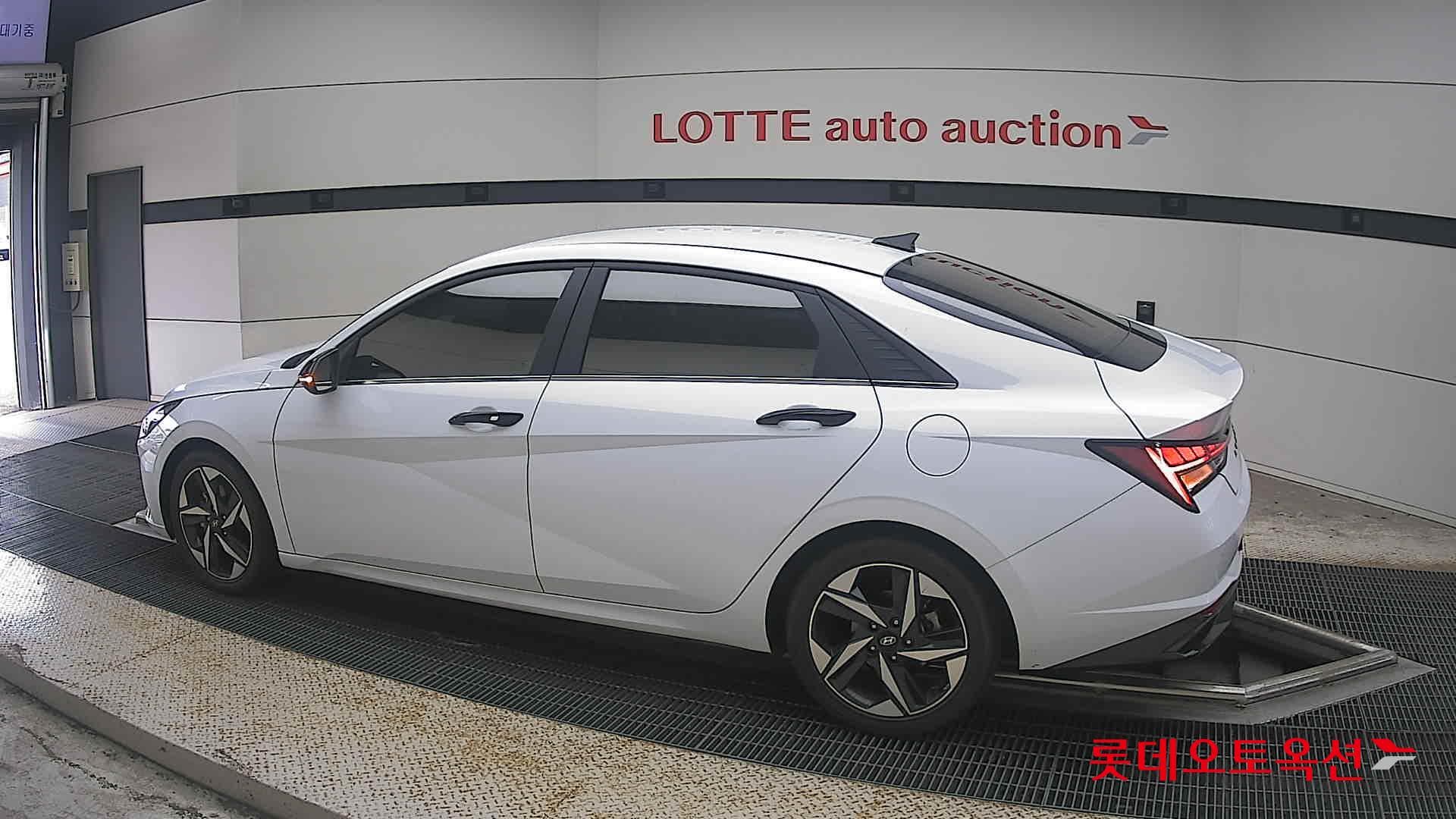 Hyundai - Elantra | ALL NEW (G) 1.6 INSPIRATION 7