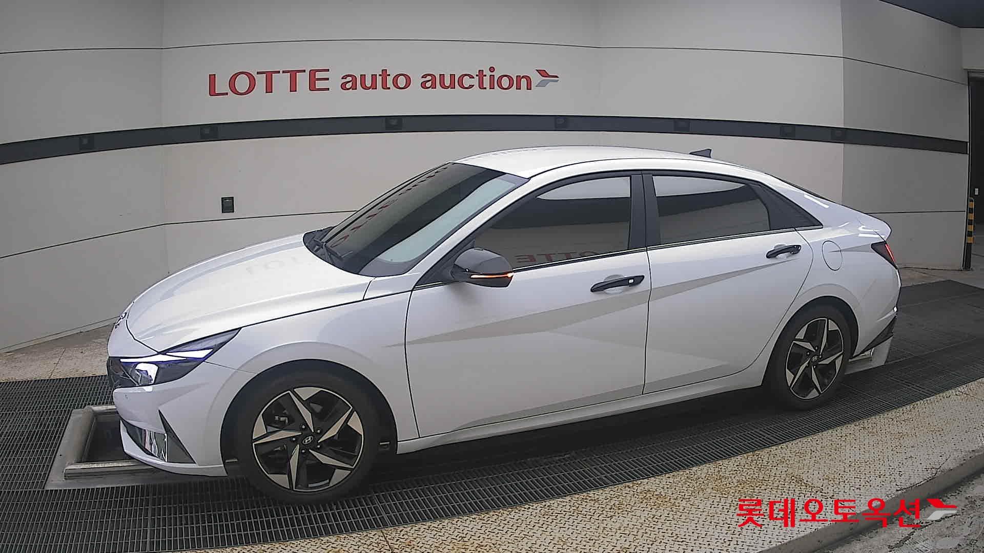 Hyundai - Elantra | ALL NEW (G) 1.6 INSPIRATION 5
