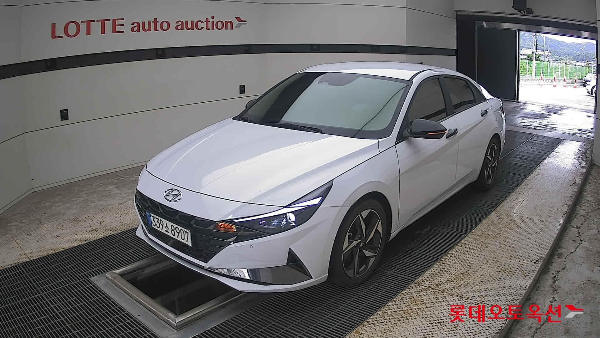 Hyundai - Elantra | ALL NEW (G) 1.6 INSPIRATION 3