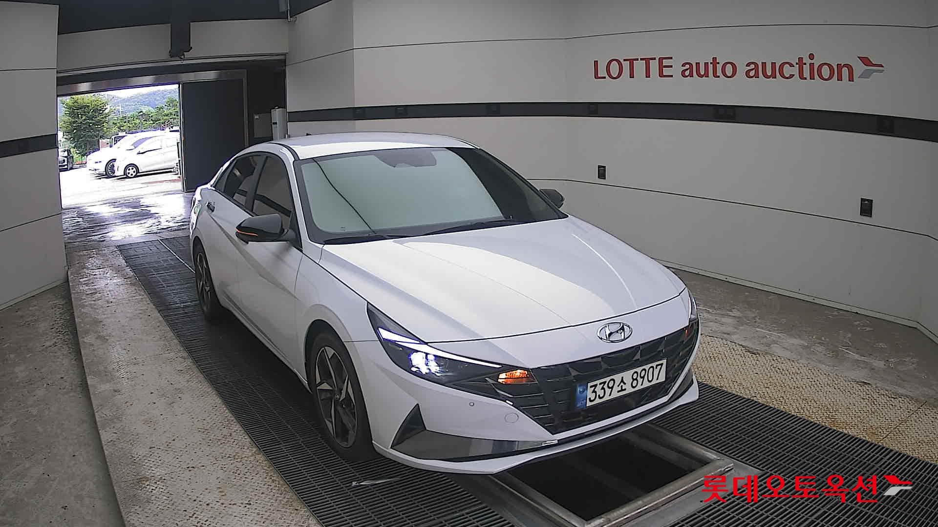 Hyundai - Elantra | ALL NEW (G) 1.6 INSPIRATION 20
