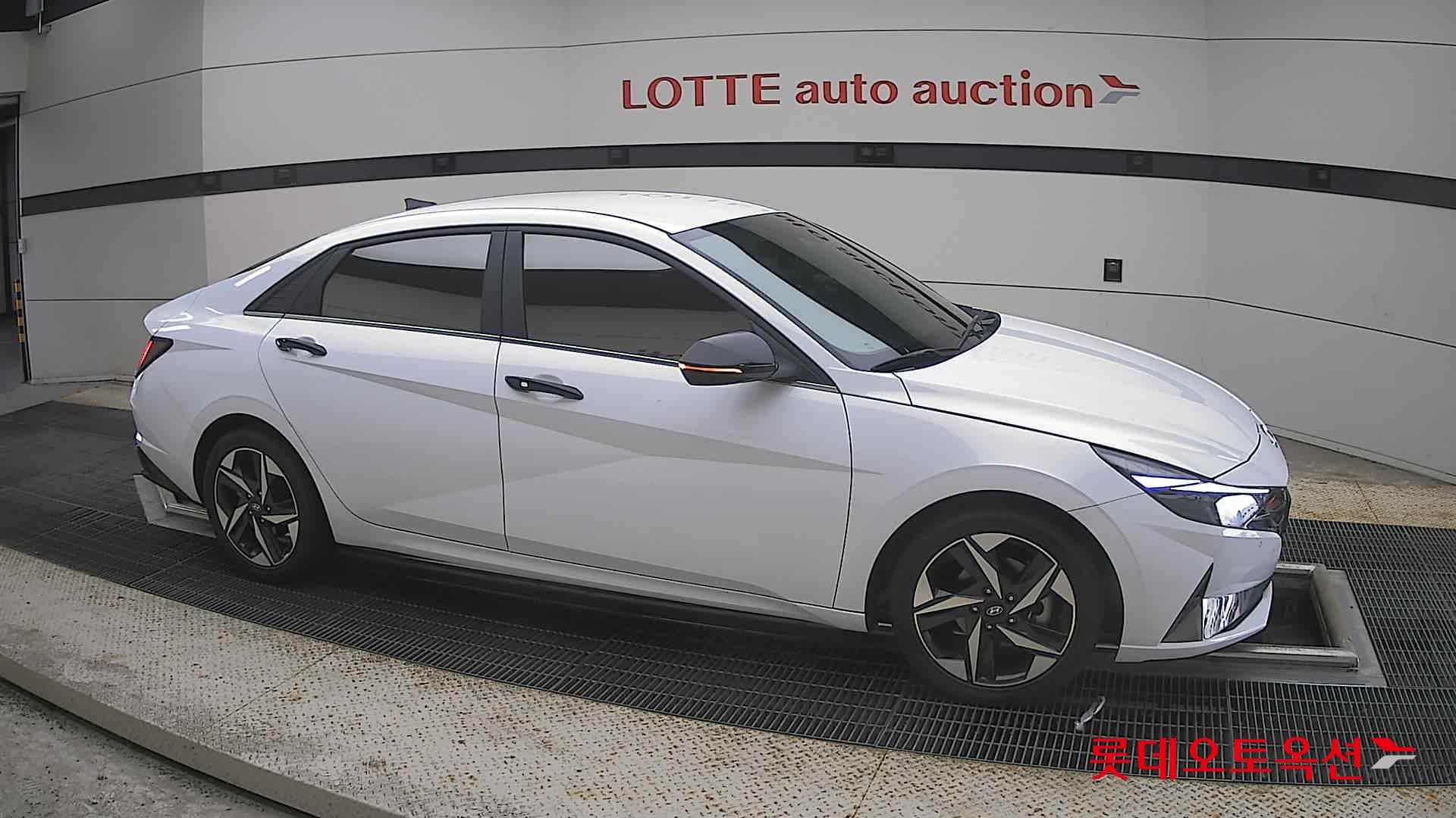 Hyundai - Elantra | ALL NEW (G) 1.6 INSPIRATION 17