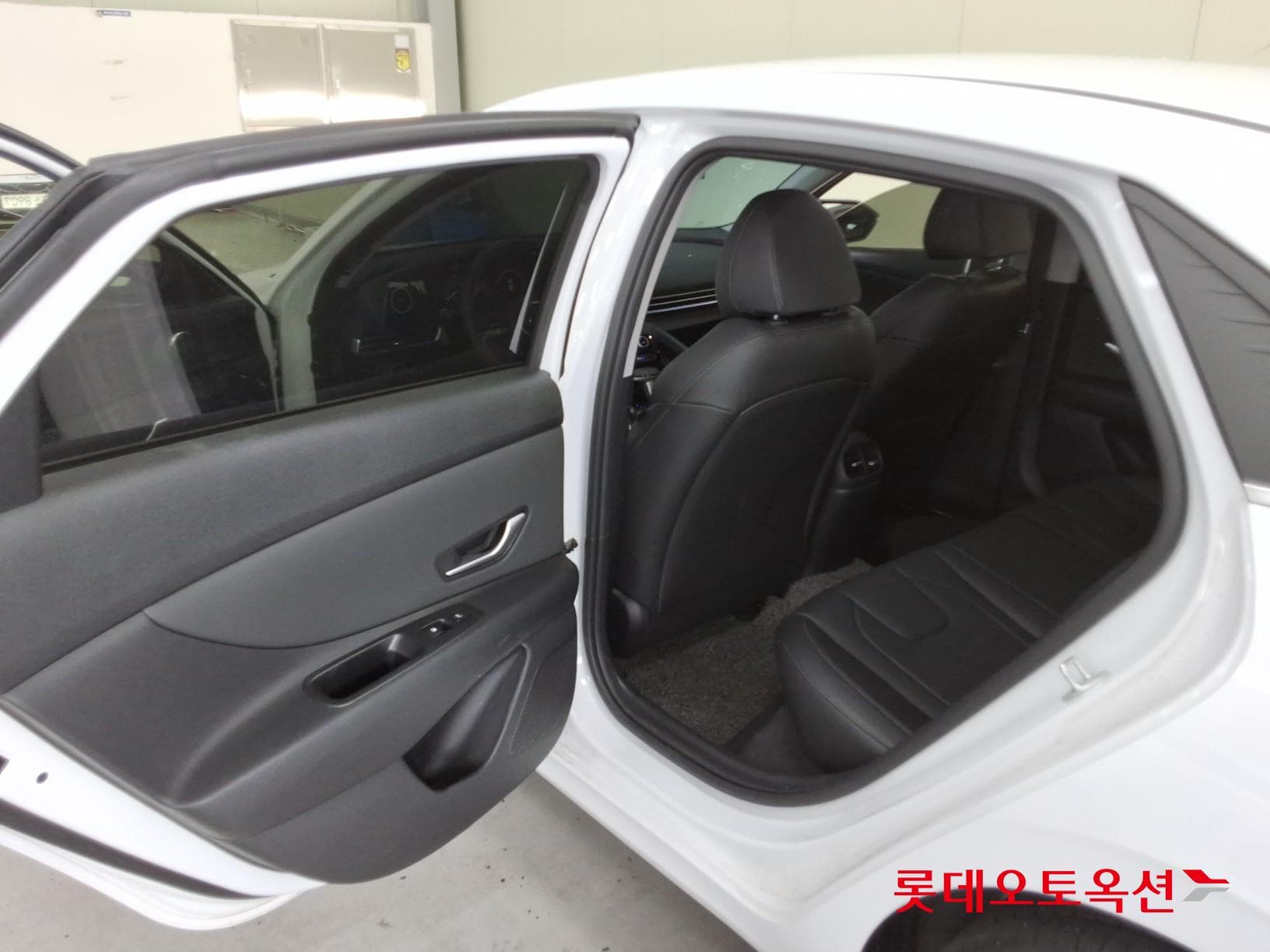 Hyundai - Elantra | ALL NEW (G) 1.6 INSPIRATION 36