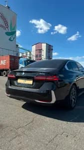 BMW - 5-Series | 520 4