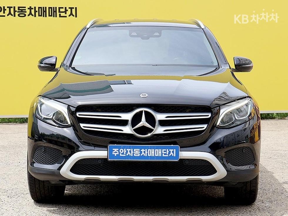 Mercedes-Benz - GLC-Class | 350 4Matic Base