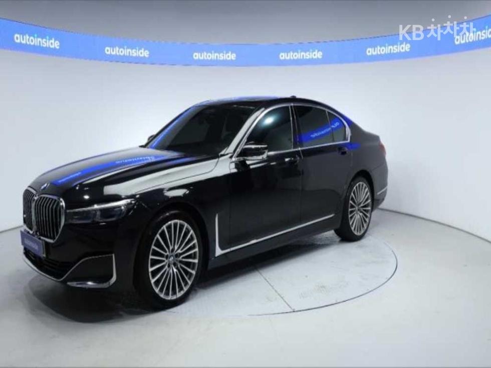 BMW - 7-Series | 740 xDrive M Sport