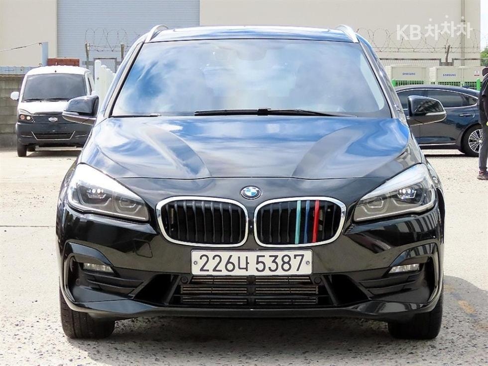 BMW - 2-Series | Active Tourer Advantage