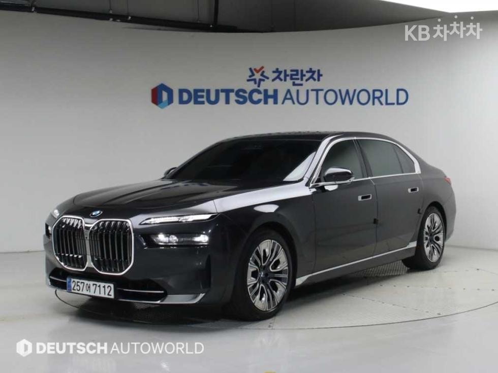 بي إم دبليو - 7-Series | 740 sDrive M Sport Executive