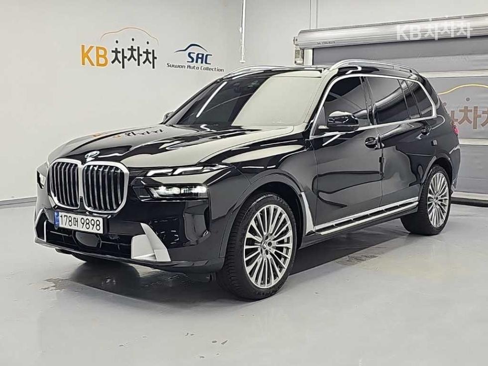 BMW - X7 | xDrive 40 ThePure 6Seater