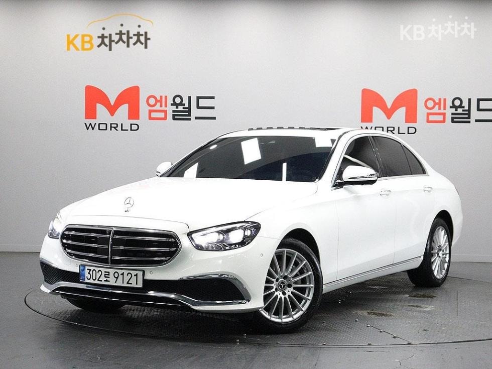 Mercedes-Benz - E-Class | E250 Exclusive