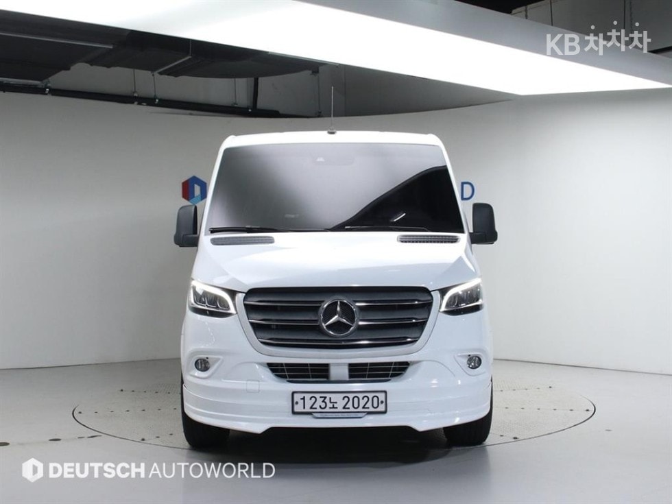 Mercedes-Benz - Спринтер | New Tourer 319 CDI VS30