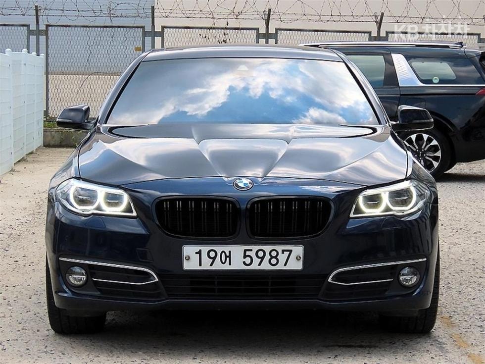 بي إم دبليو - 5-Series | New 520 xDrive F10(10~16Year)