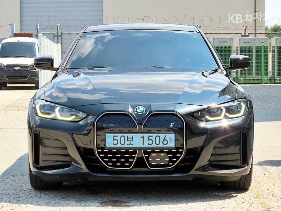بي إم دبليو - i4 | eDrive40 M Sport Pro