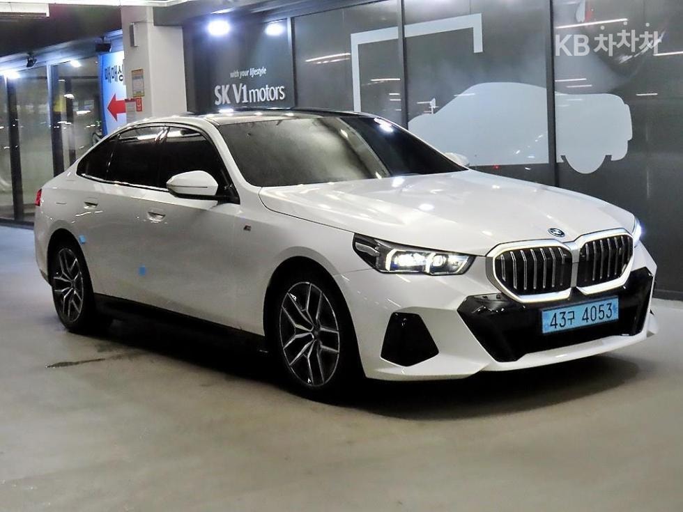 BMW - i5 | eDrive 40 M Sport