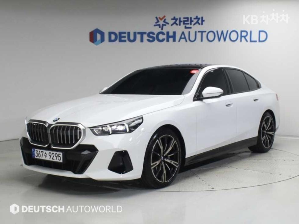 BMW - 5-Series | New 530 xDrive M Sport