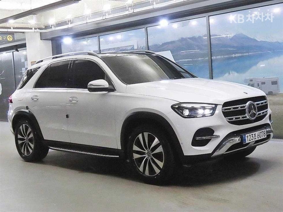 Mercedes-Benz - GLE-Class | 350 4Matic Base