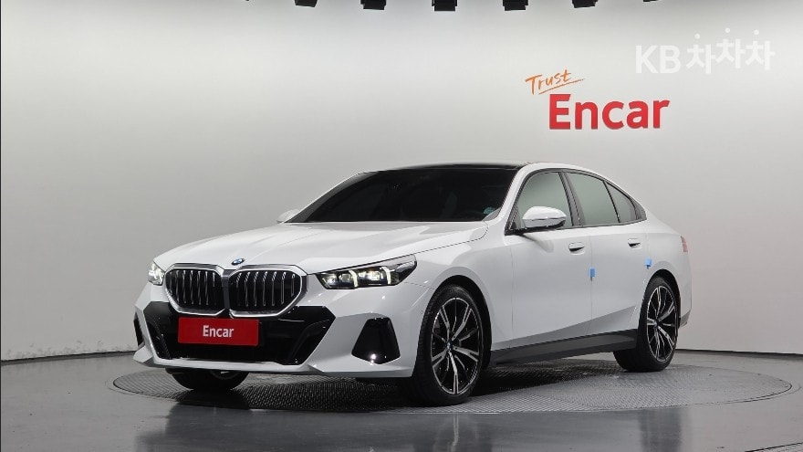 BMW - 5-Series | New 530 xDrive M Sport