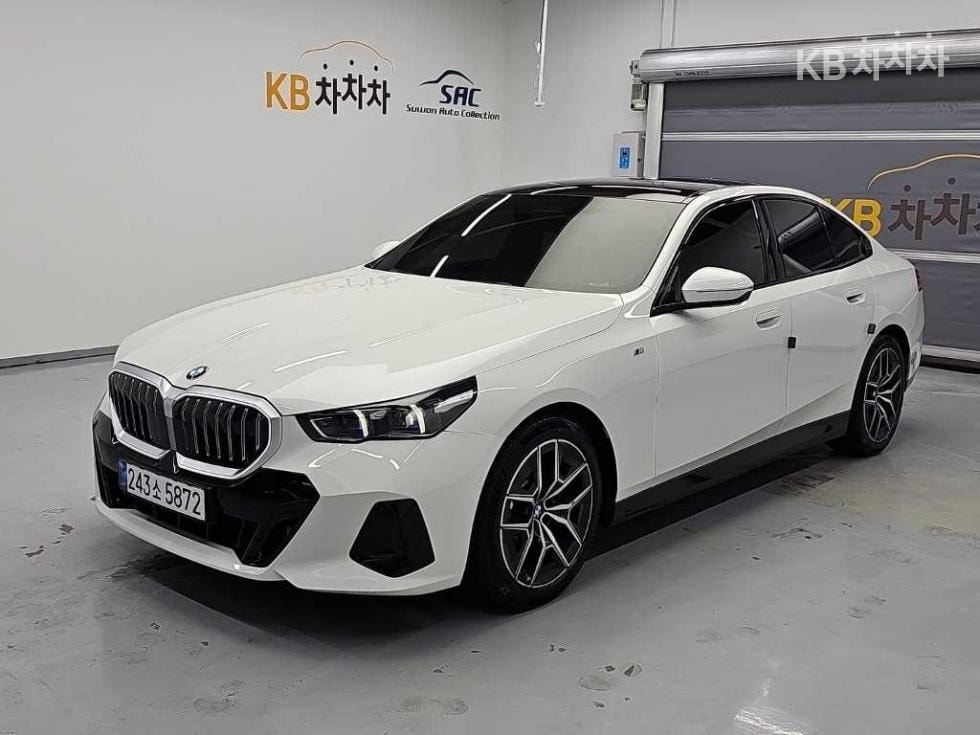 بي إم دبليو - 5-Series | New 520 M Sport