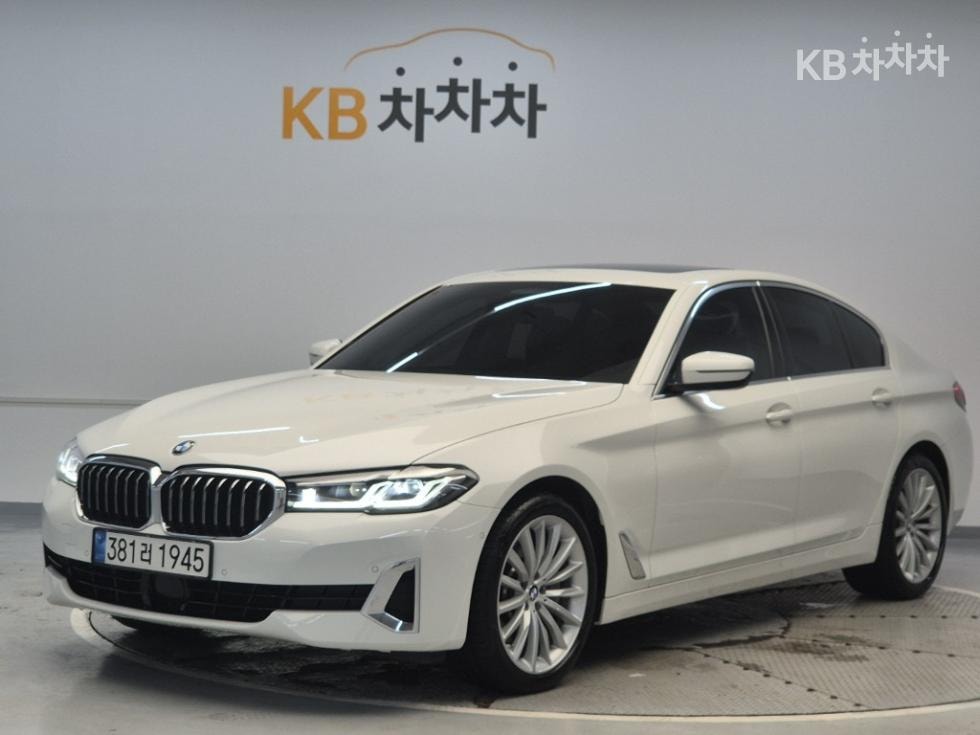 BMW - 5-Series | All New 530 Luxury