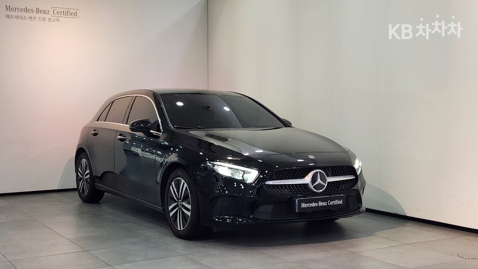 Mercedes-Benz - A-Class | A220 Hatchback Base