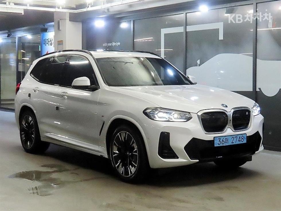 BMW - X3M | iX3 Sport Package