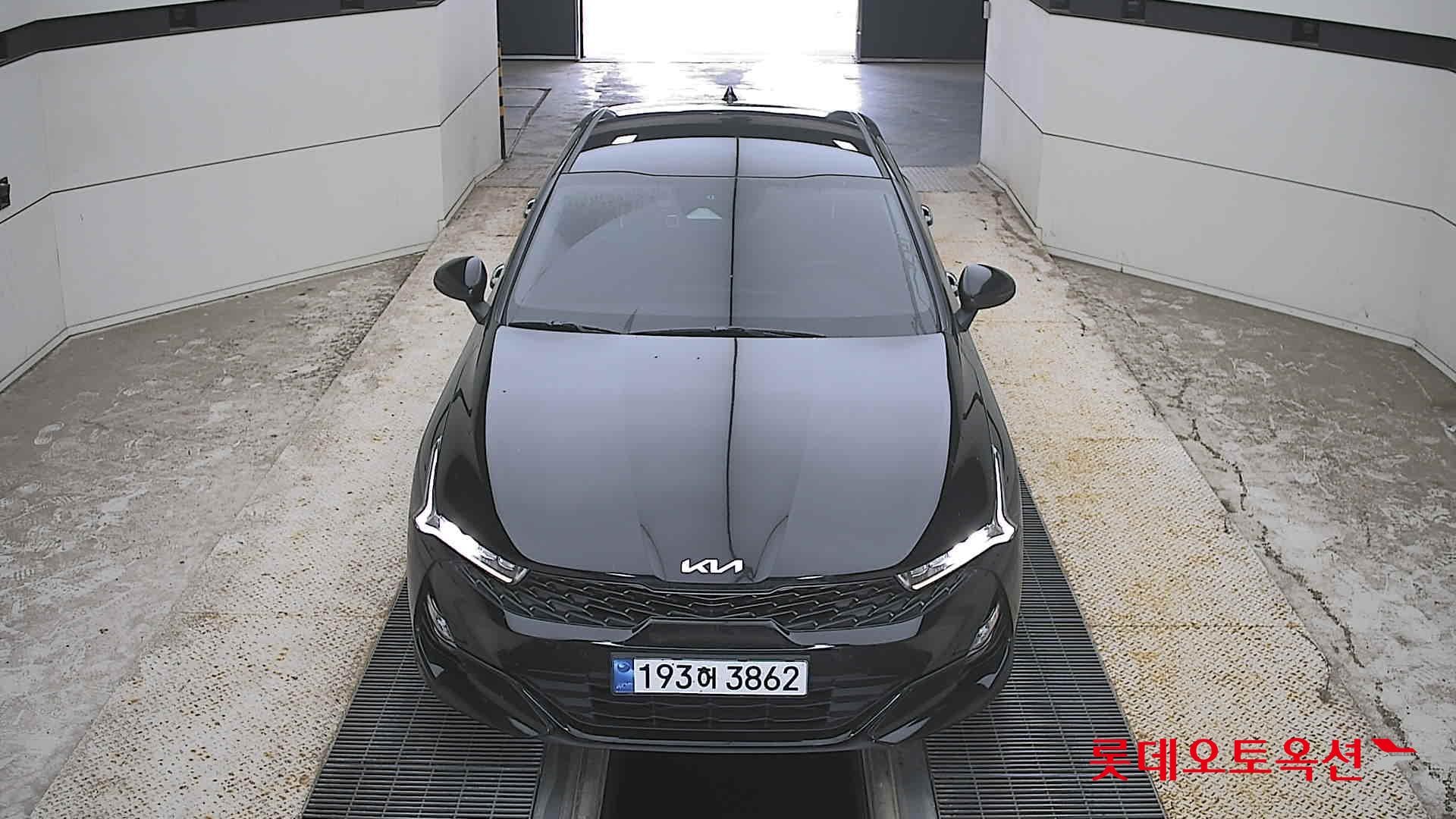 Kia - K5 | INTERACTIVE (G) 2.0 Prestige