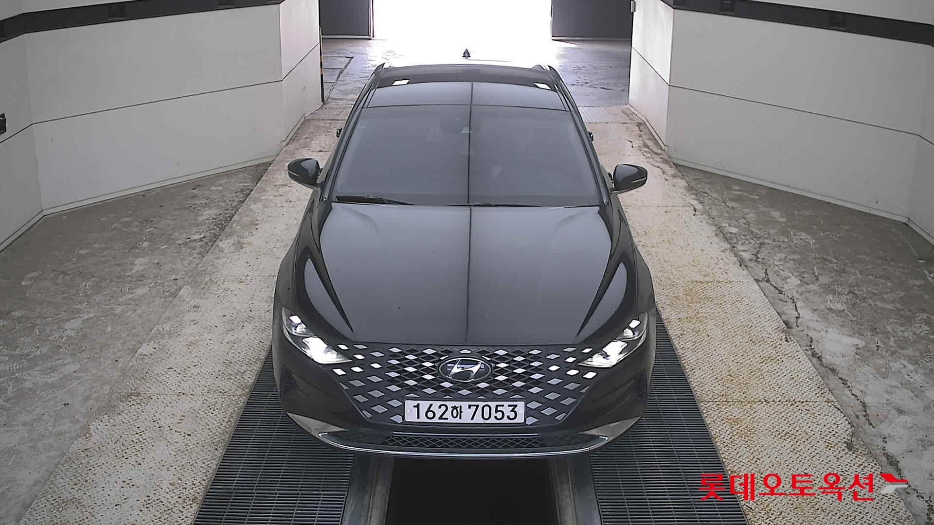 Hyundai - Grandeur | THE NEW (G) 2.5 Premium
