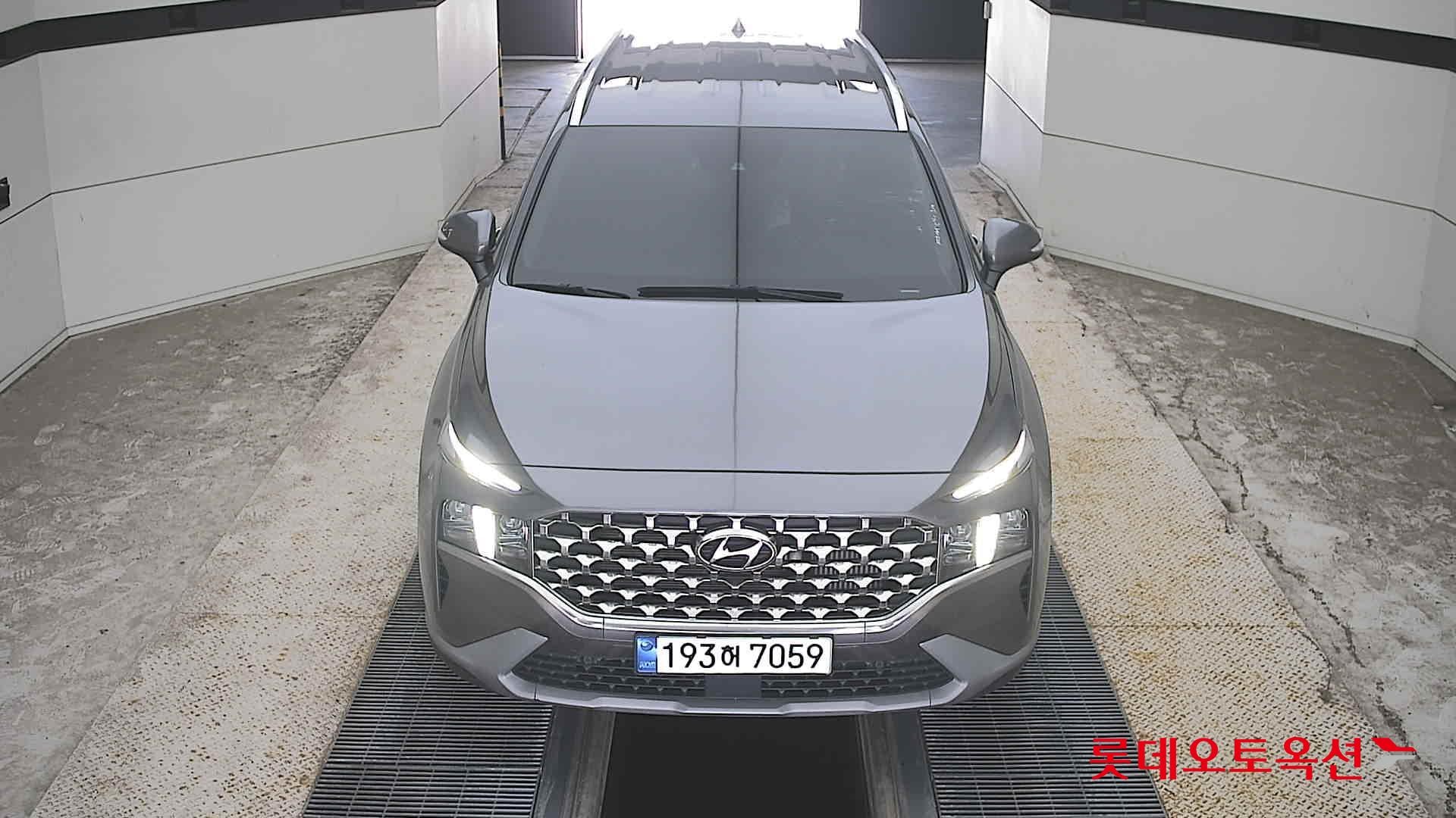 Hyundai - Санта Фе | THE NEW SANTAFE (D) 2.2 Prestige 5Seater 4WD