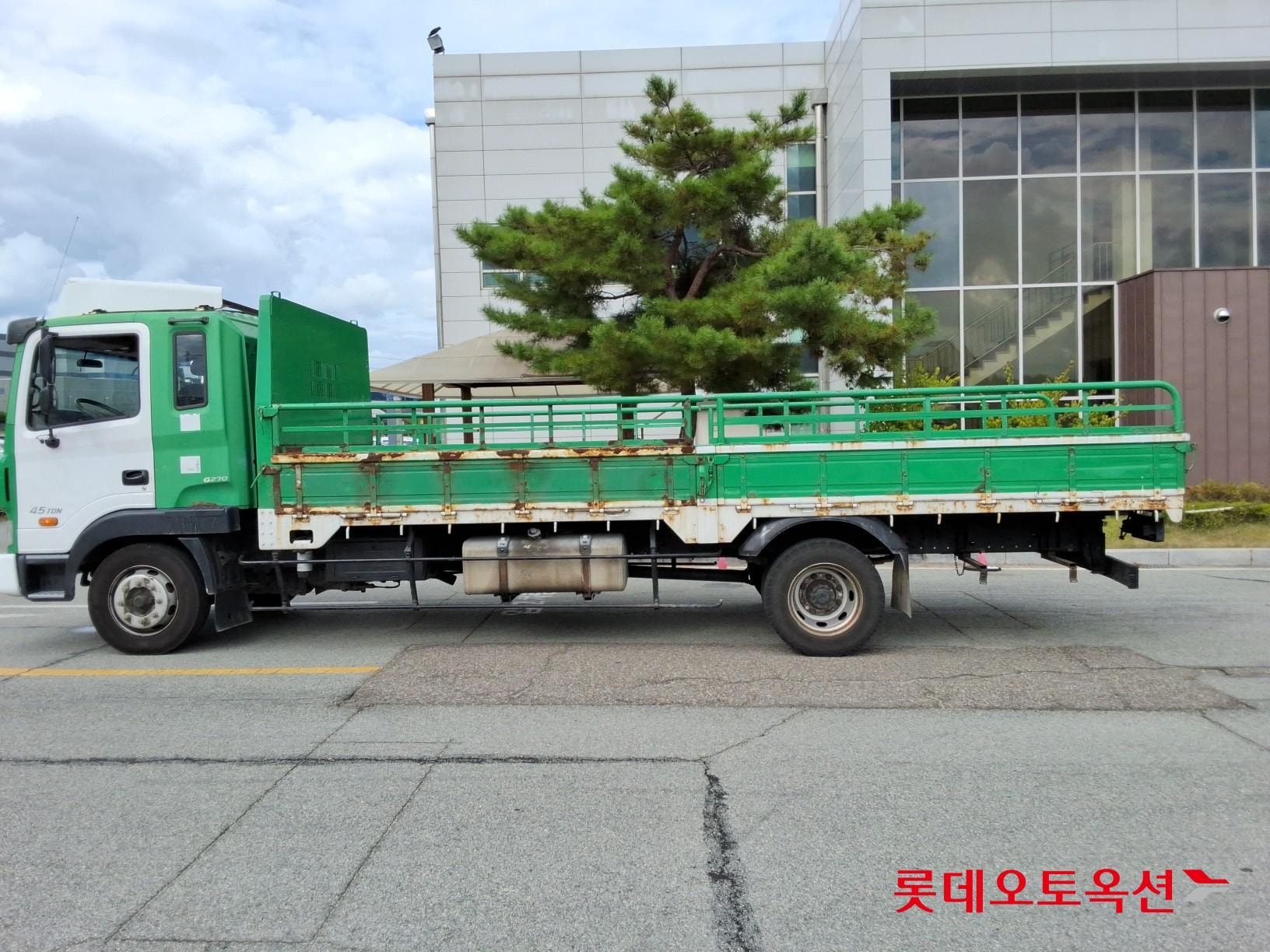 Hyundai - Mega Truck