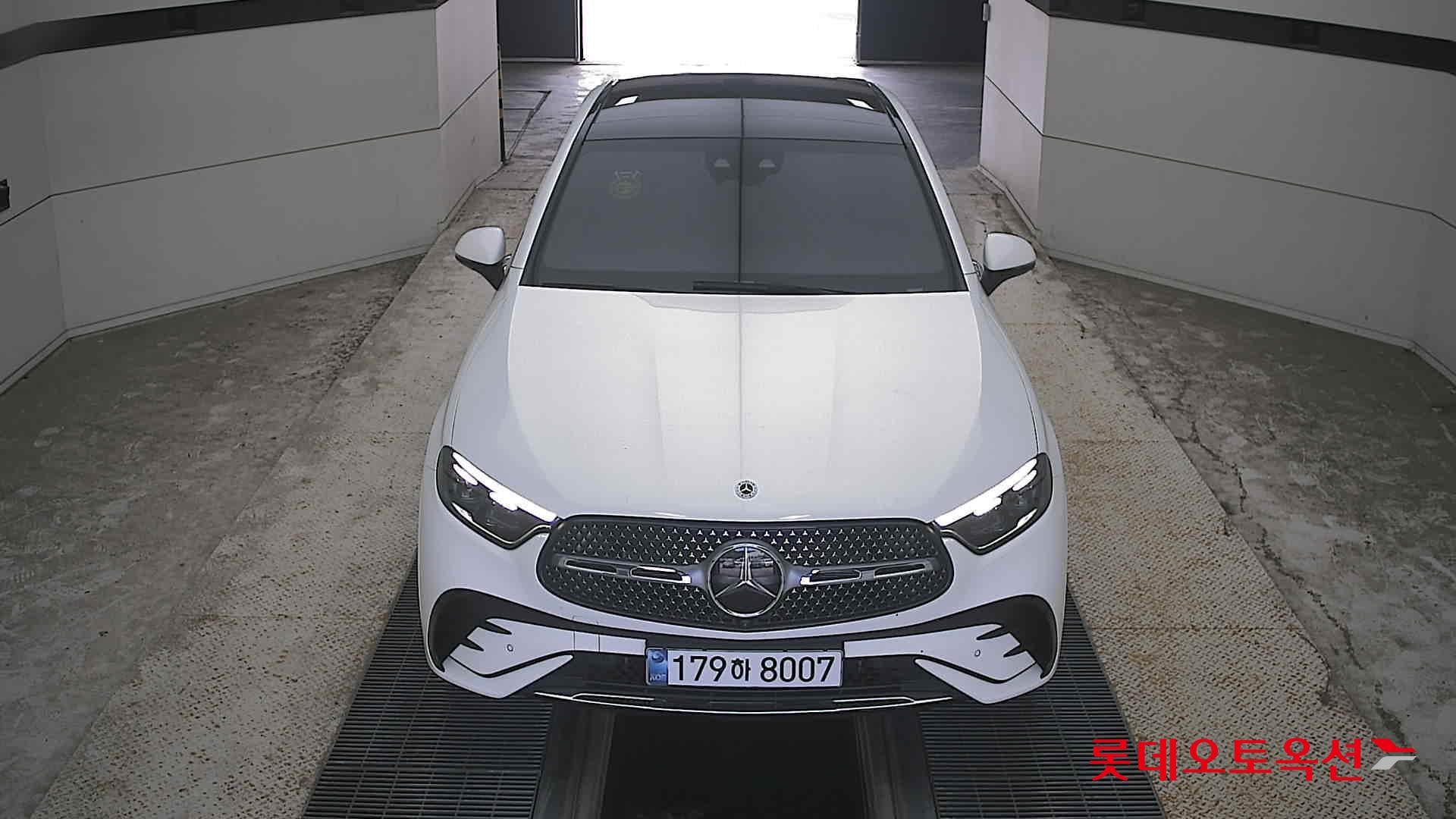 Mercedes-Benz - GLC-Class | 300(G) 2.0 4MATIC COUPE AMG LINE