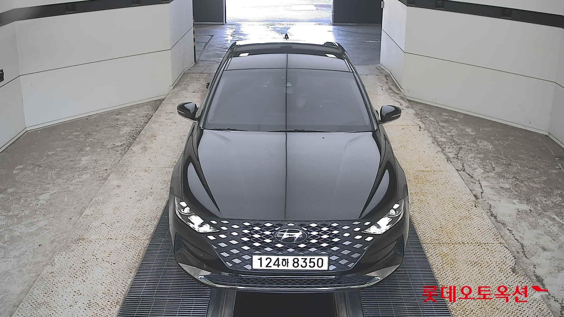 Hyundai - Grandeur | THE NEW (G) 2.5 Premium