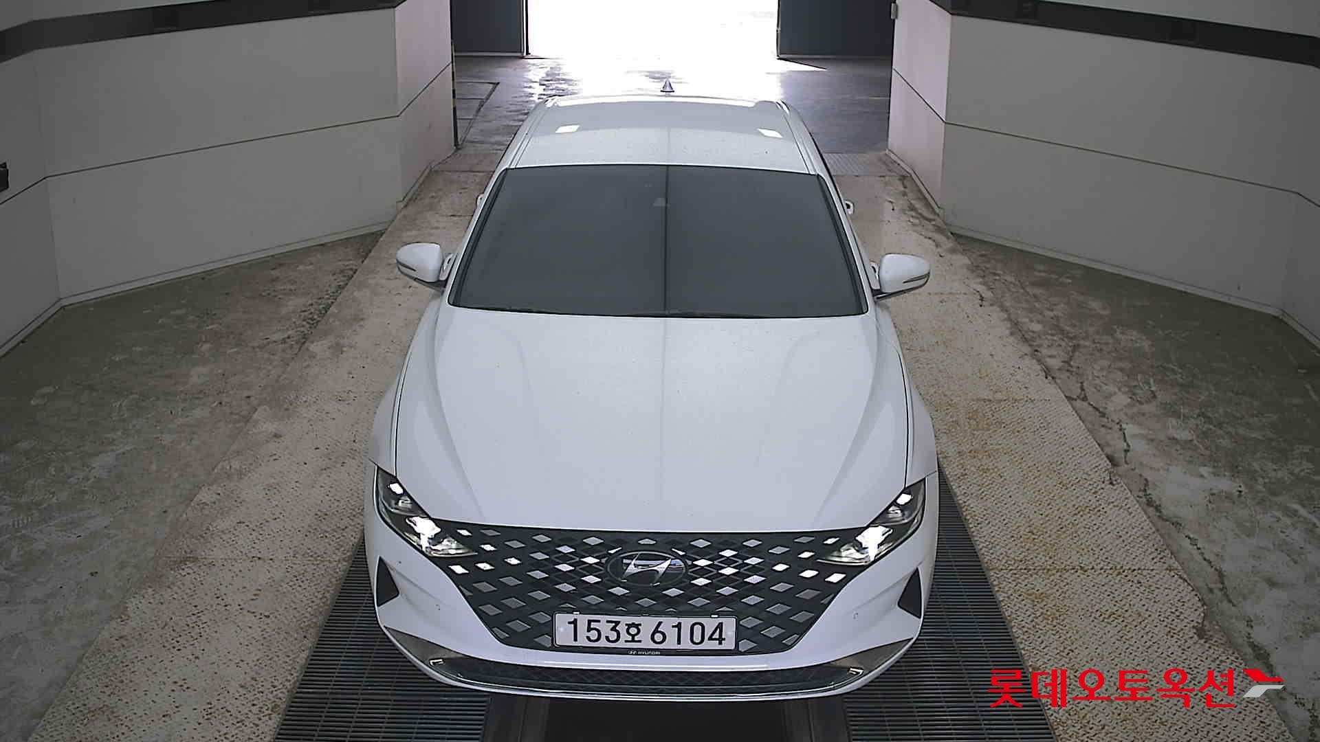 Hyundai - Grandeur | THE NEW (G) 2.5 Premium