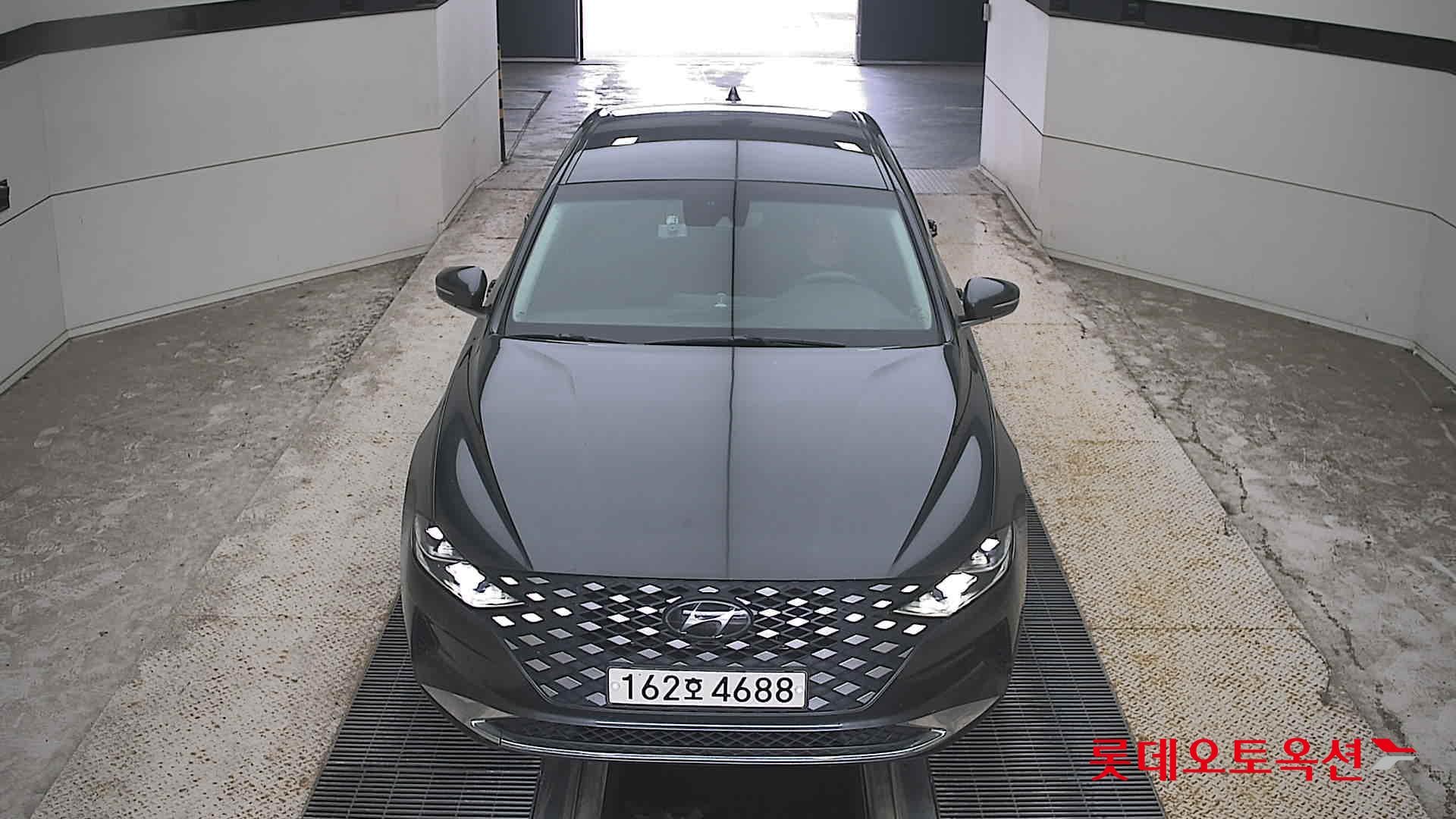 Hyundai - Grandeur | THE NEW (G) 2.5 Premium